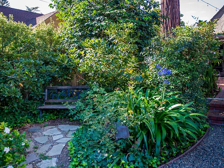 704 Johnson St — Photo 16