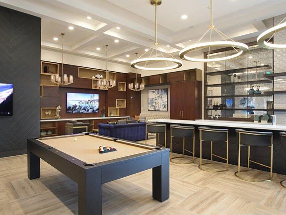 5-Star Social Lounge