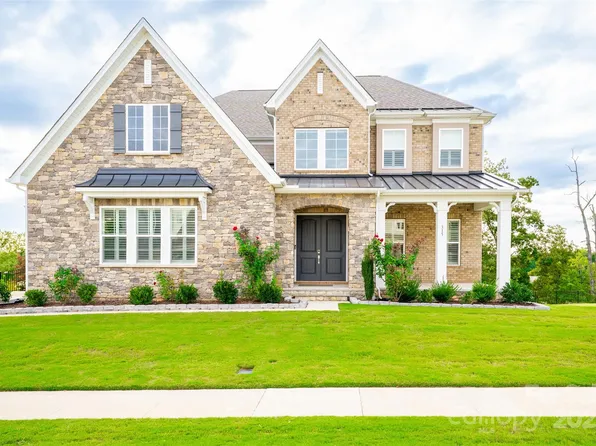 315 W Waterlynn Rd, Mooresville, NC 28117