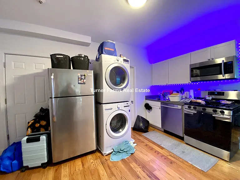 417 Cardinal Medeiros Ave #2A — Photo 5
