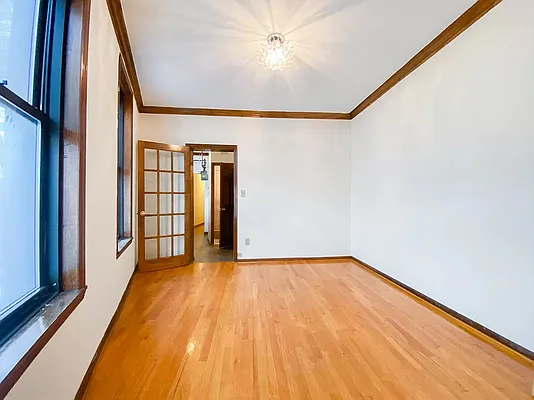 Rented by City Connections Realty | media 15