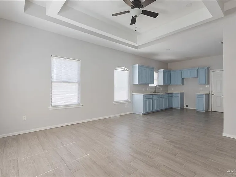 340 Eva St #8 — Photo 3
