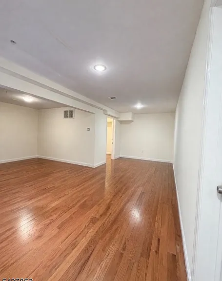 1084 Elizabeth Ave #2B — Photo 5