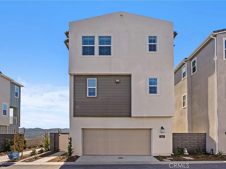 262 Heartland Way — Photo 40