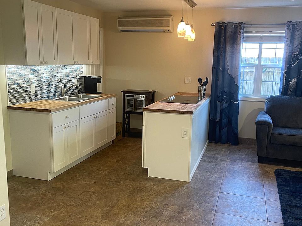 1st image of 2823 Puu Hoolai St #D