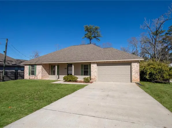 1837 Destin St, Mandeville, LA 70448