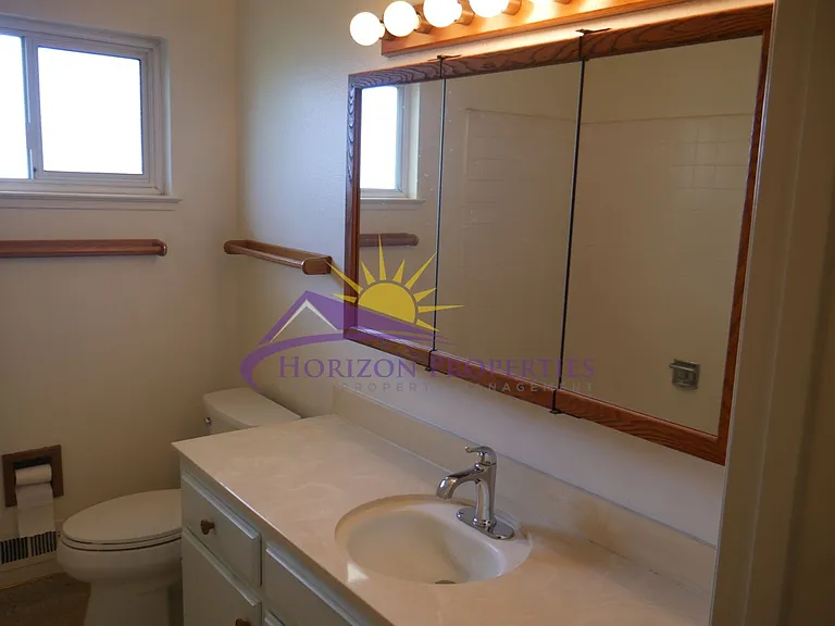 6319 Saint James Dr — Photo 18
