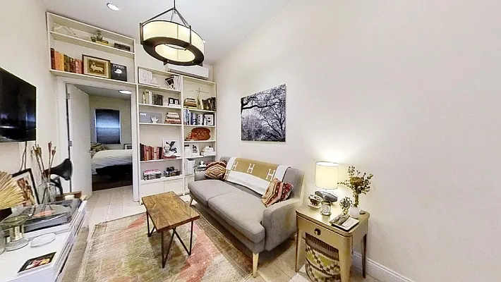 Rented by Bold New York | media 22