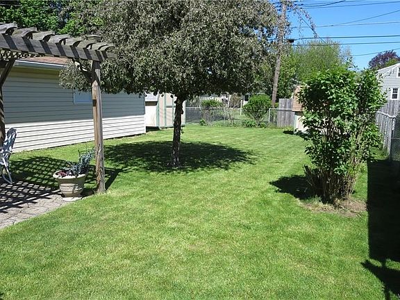 4th image of 162 Tampa Dr