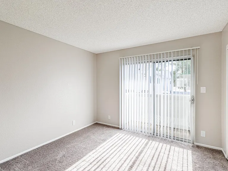 Woodlands West — Photo 32