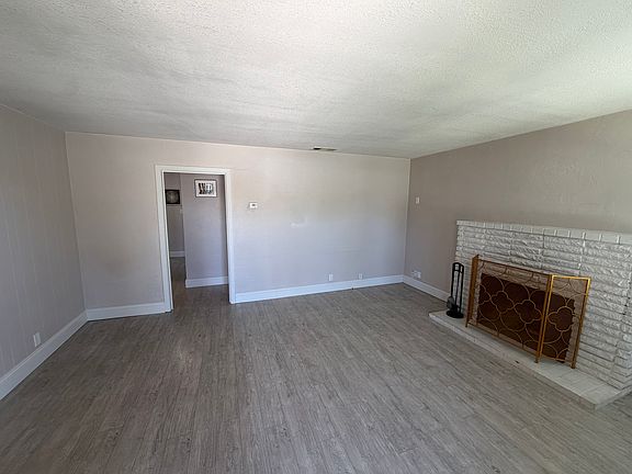 5th image of 2833 Ponderosa Dr
