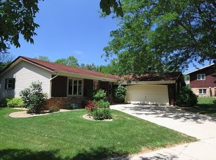 241 Evergreen Ct, Burlington, WI 53105