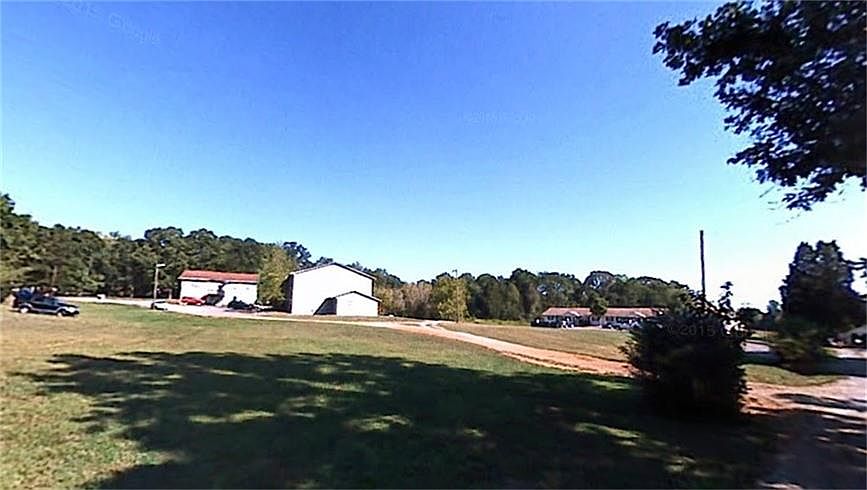 1st image of 121 Helms Dr