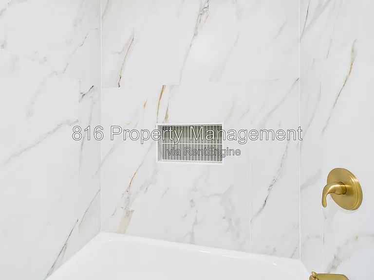 8404 E 47th Ter — Photo 14