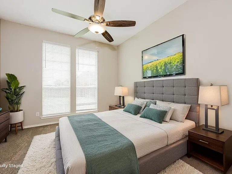 300 Stone Creek Blvd — Photo 11