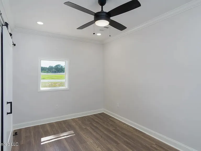 2432 Monroe Rd — Photo 6