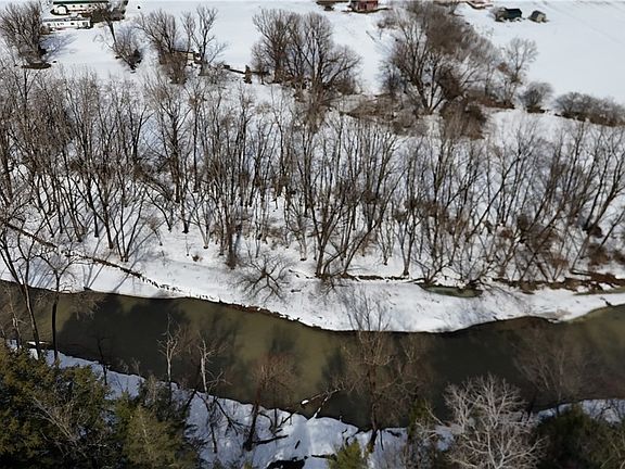 4th image of 489 Route 62