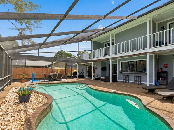 15908 Woodpost Pl, Tampa, FL 33624