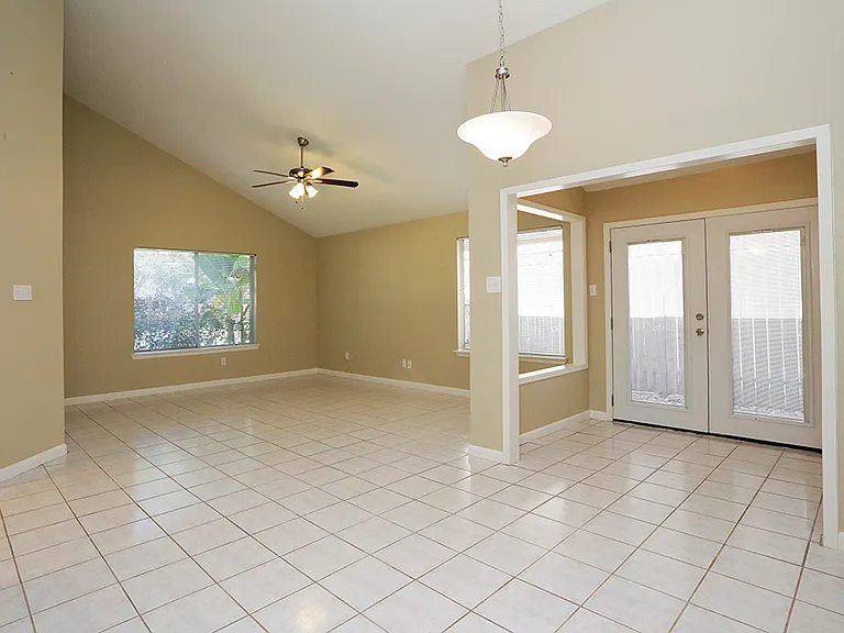12706 Monaco Rd — Photo 4