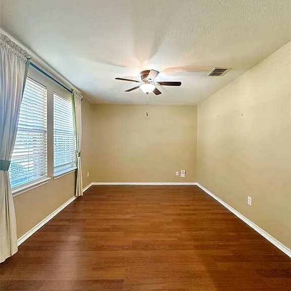 1720 Quails Nest Dr — Photo 2