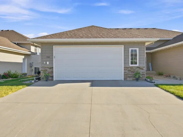 1540 19th Ave E, West Fargo, ND 58078