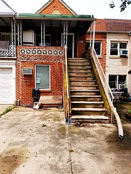 2821 Avenue X in Homecrest