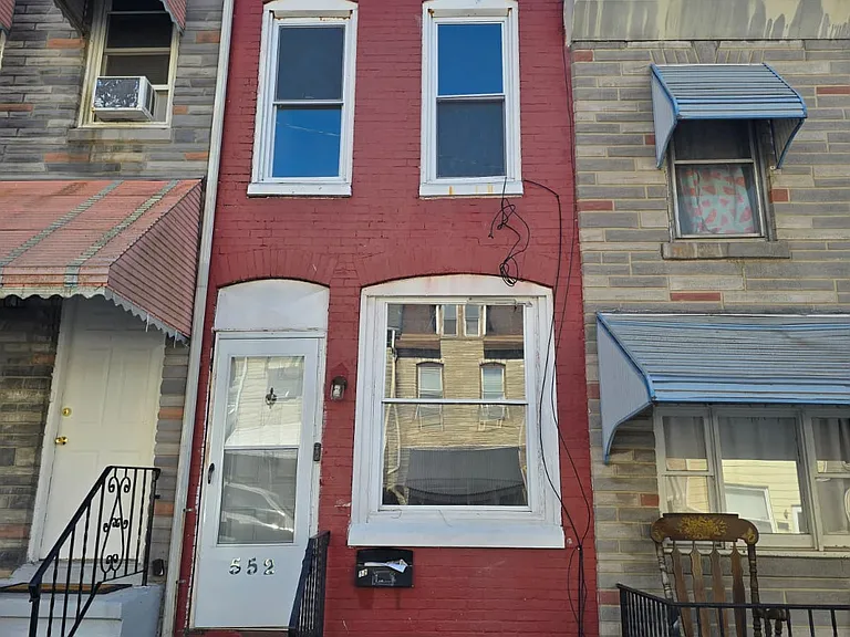 552 S 11th St — Photo 4