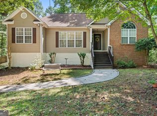 25 Buck Trl, Newnan, GA 30265
