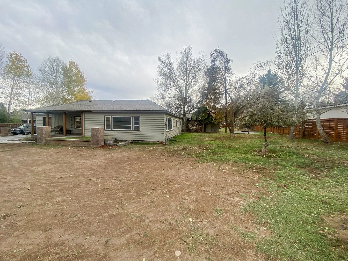 3 Bed/1 Bath Single Level Home in SE Bend - Ferguson Road — Photo 2