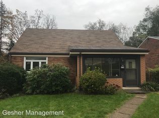 250 Clay Dr, Pittsburgh, PA