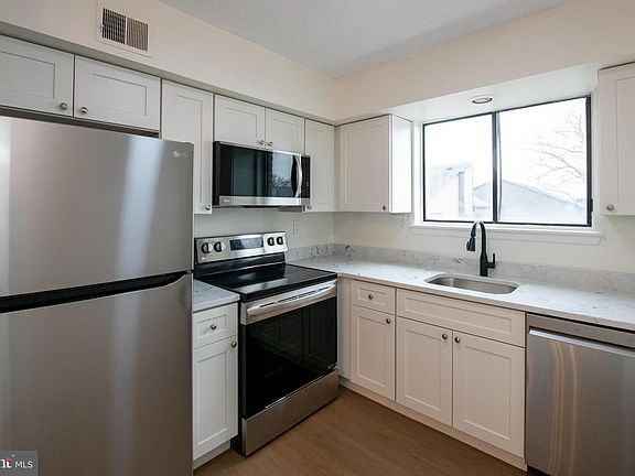 2nd image of 5200 Hilltop Dr APT A13