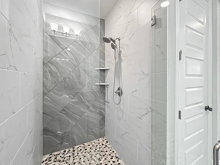 9525 Thorncrown Ln — Photo 18