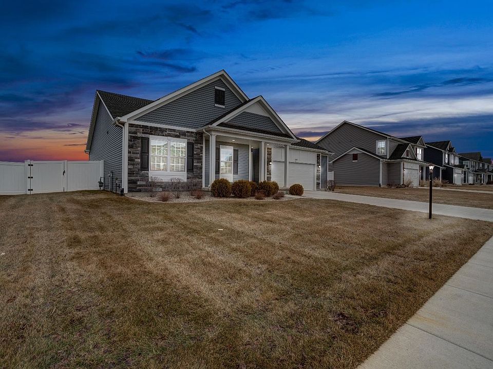 1st image of 15042 W 103rd Ln