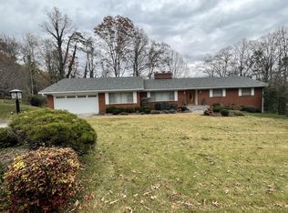 116 Caldwell Dr, Oak Ridge, TN 37830