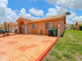 7652 NW 181st Ter, Hialeah, FL 33015