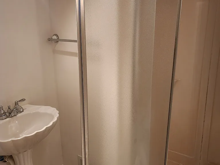 114 Rutledge Ave #F — Photo 28