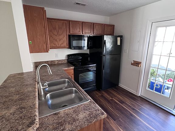 Kitchen & back door - parking in back