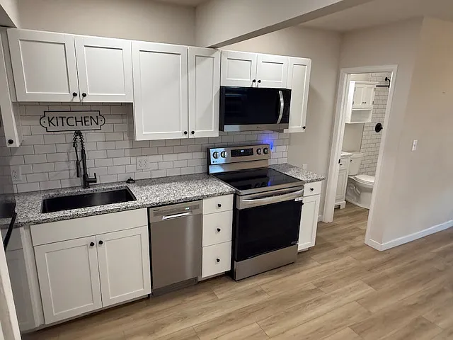 525 W 8th St #6 — Photo 11