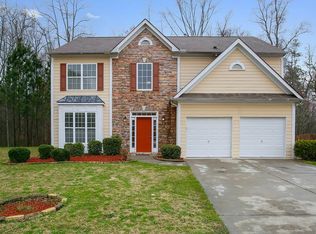 45 Honeysuckle Ln, Fairburn, GA 30213