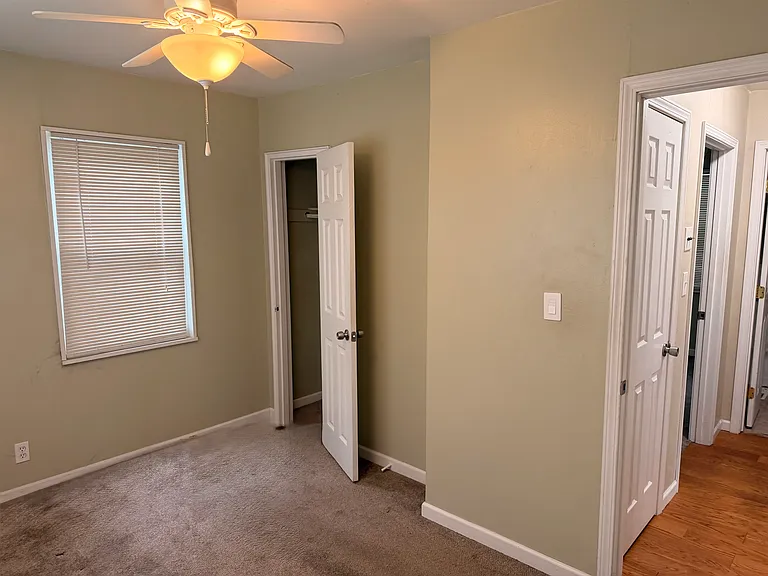 5211 N Indiana Ave — Photo 5