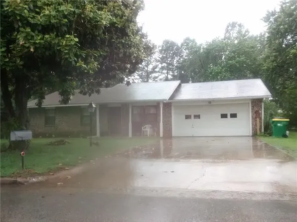 706 Buford St, Springdale, AR 72762