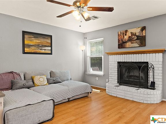 4th image of 2213 Boland St