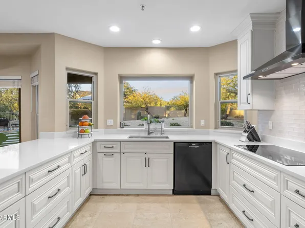8530 E LARIAT Lane, Scottsdale, AZ 85255