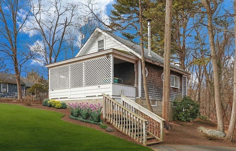 1st image of 142 May St