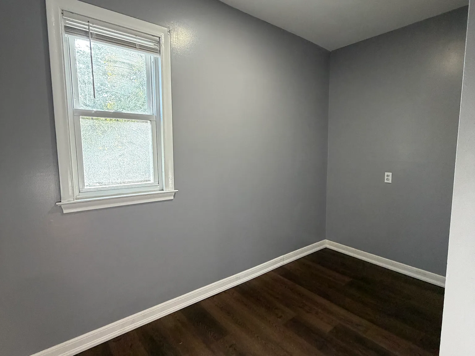 3 bed, 1200 sqft, $2,100 — Photo 4