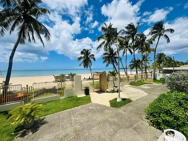 PR 187 Cond. Mar De Isla Verde — Photo 3