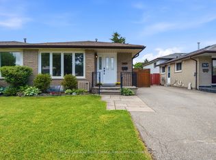 769 Eaglemount Cres, Mississauga, ON L5C 1H2