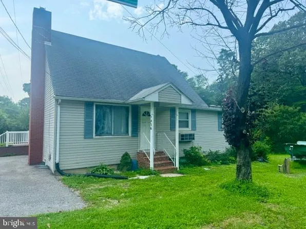 1276 Pekin Rd, Pasadena, MD 21122