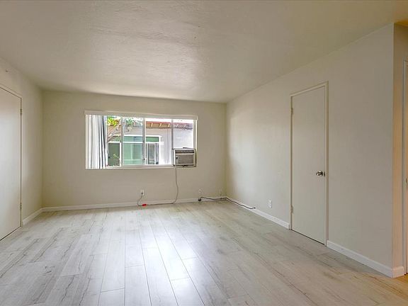 4th image of 490 California St Unit 4