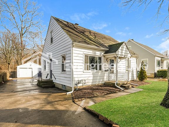 2nd image of 49 Thorpe Dr